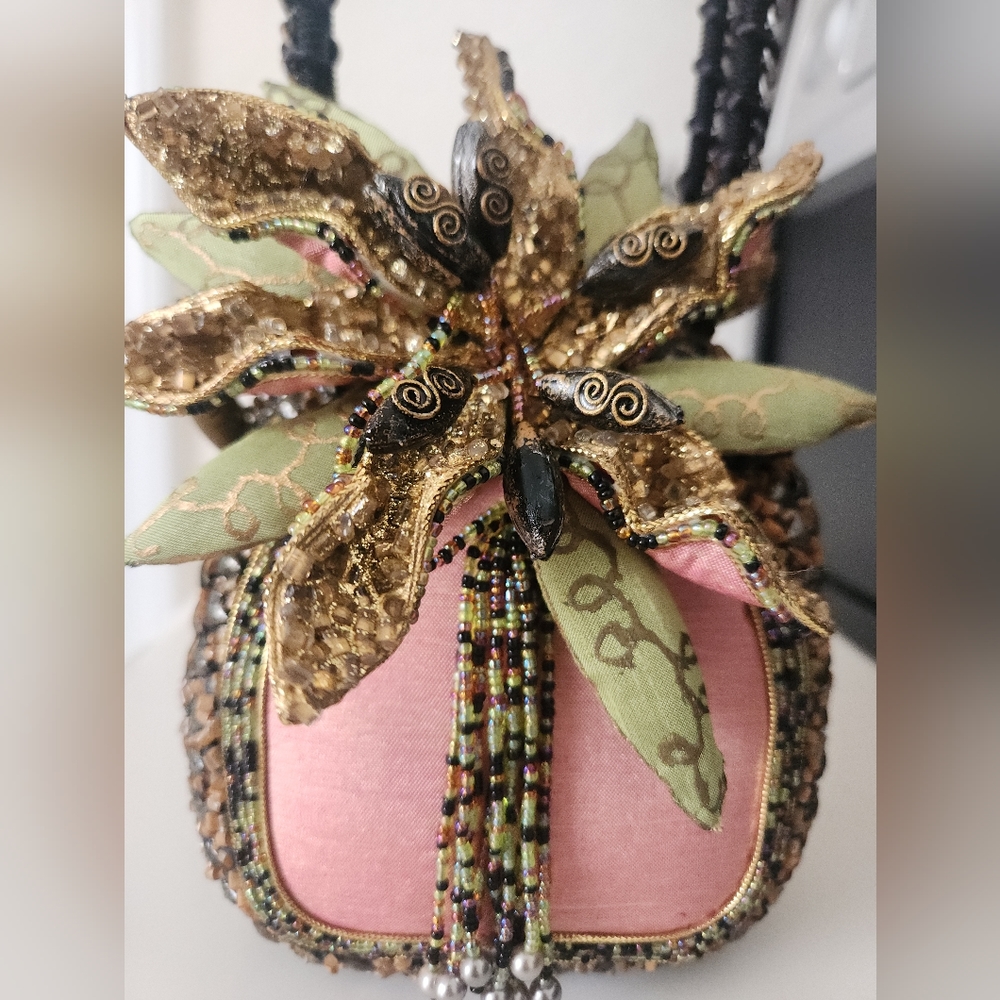 MARY FRANCES HANDBAG